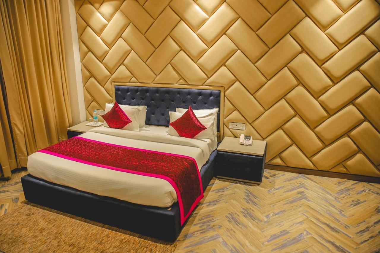 The Orlov Hotel Pānīpat Dış mekan fotoğraf