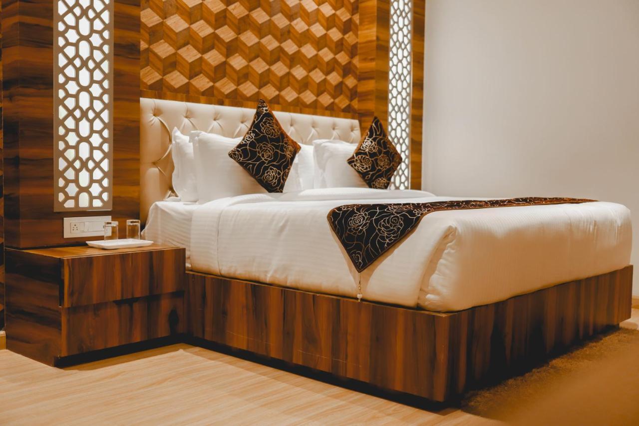 The Orlov Hotel Pānīpat Dış mekan fotoğraf