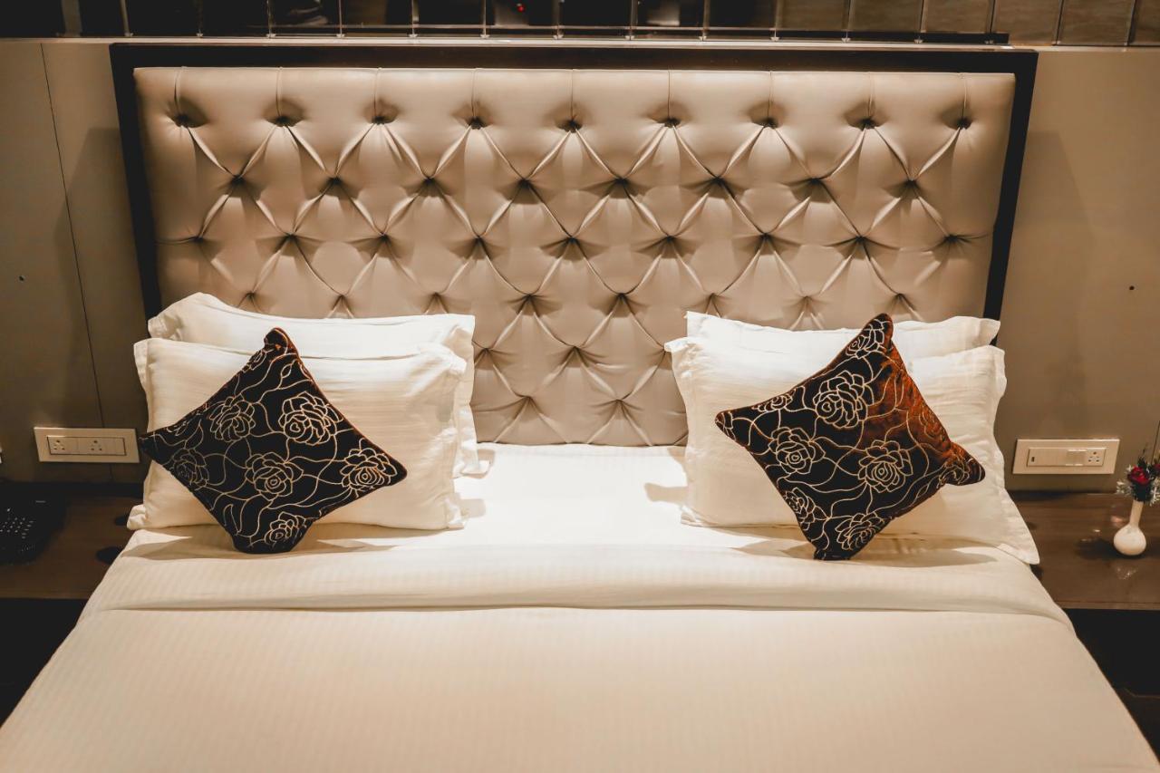 The Orlov Hotel Pānīpat Dış mekan fotoğraf